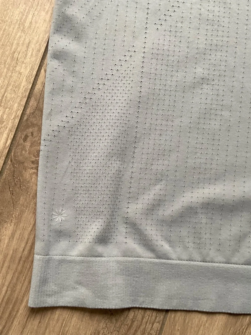 Athleta Perforated Textured Tank - Picture 5 of 6
